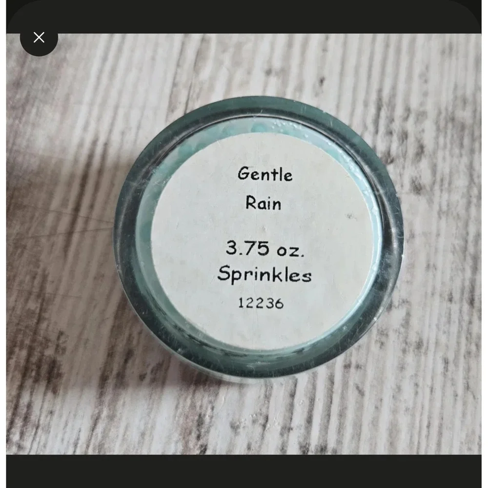 Pink Zebra Gentle Rain Sprinkles Partial Jar 1 1/8 oz with Container Wax Melts